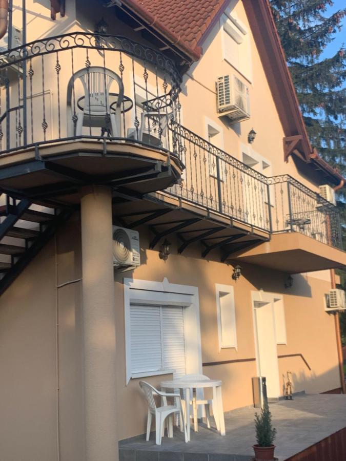 Gabor Aron Apartment Hajdúszoboszló Eksteriør billede