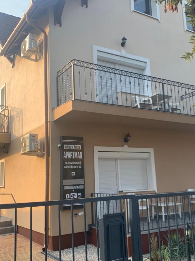 Gabor Aron Apartment Hajdúszoboszló Eksteriør billede